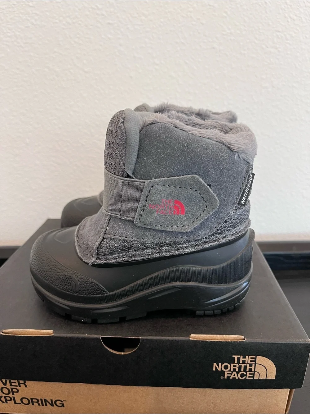 NEW North Face Snow Boots